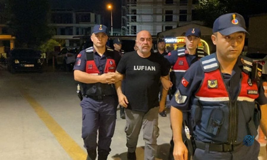 Bursa’daki uyuşturucu operasyonunda yönetmen Ezel Akay ve kardeşi gözaltına alındı