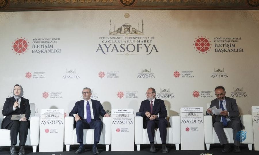 Fethin Nişanesi, Medeniyetin Kalbi: Çağları Aşan Mabet Ayasofya paneli düzenlendi