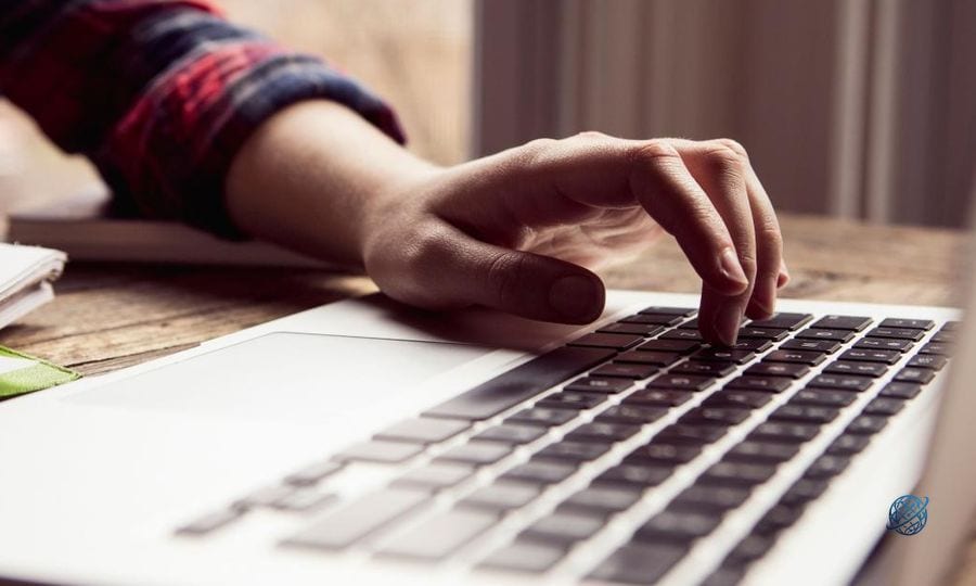 İnternet tarayıcılarına kaydedilen parolalar siber saldırılarda risk oluşturuyor