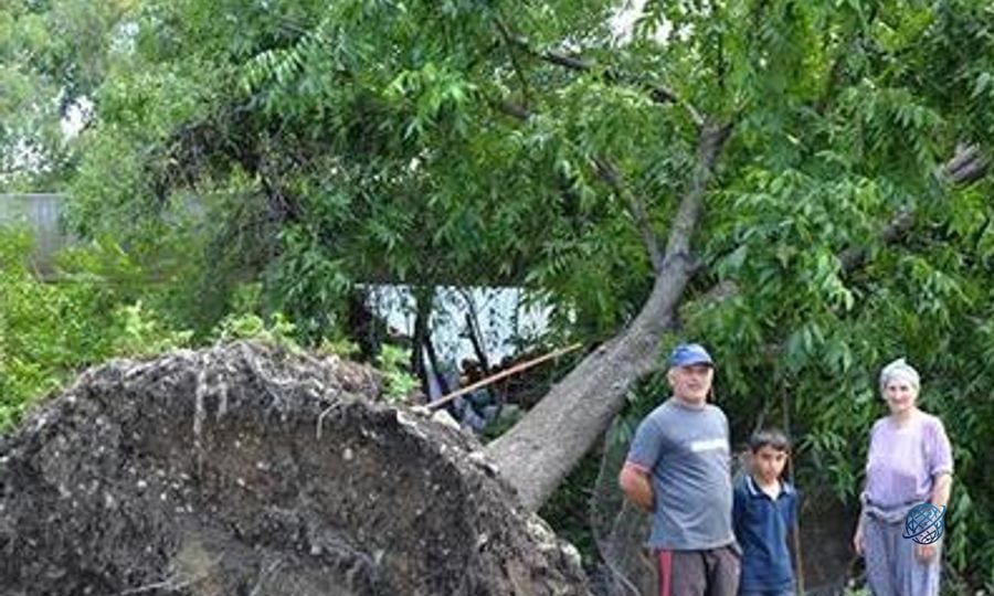 Hortum yıktı geçti: Böyle bir şey görmedik