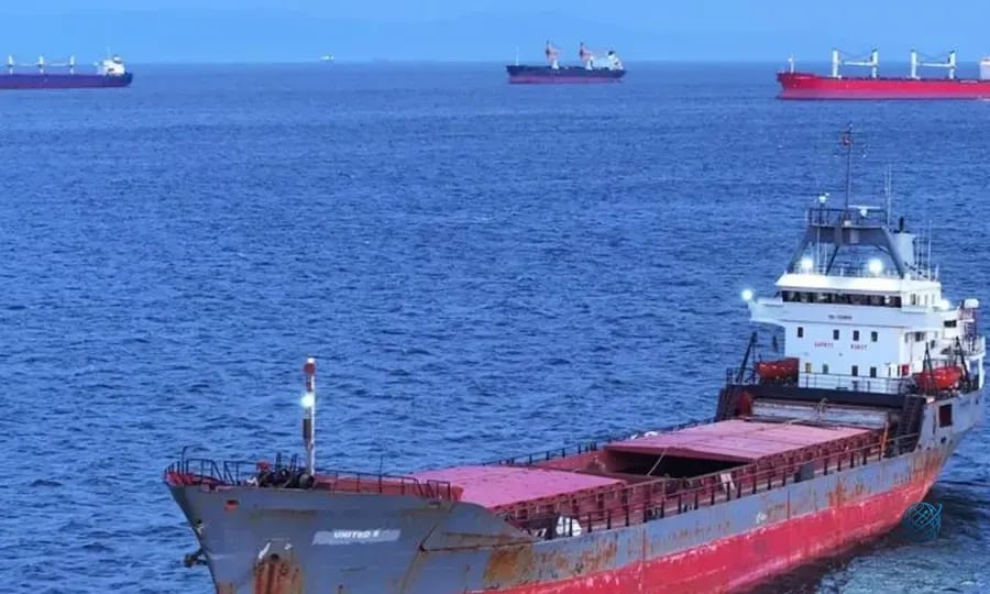 Hürmüz Boğazı'nda gemi trafiği azaldı! Enerji tankerleri kayboldu, petrol 91 doları aştı