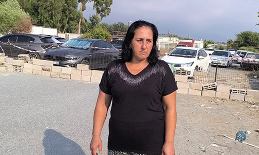 Hatay’da ruhsat krizi! Sahil yolunu duvar ve taşlarla kapattı