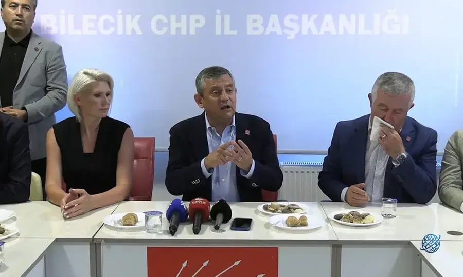 Özgür Özel'den 'çağrı heyeti' mesajı... İsim önerdi: '40 gün içinde bu kurultayın yapılmasını istiyoruz'