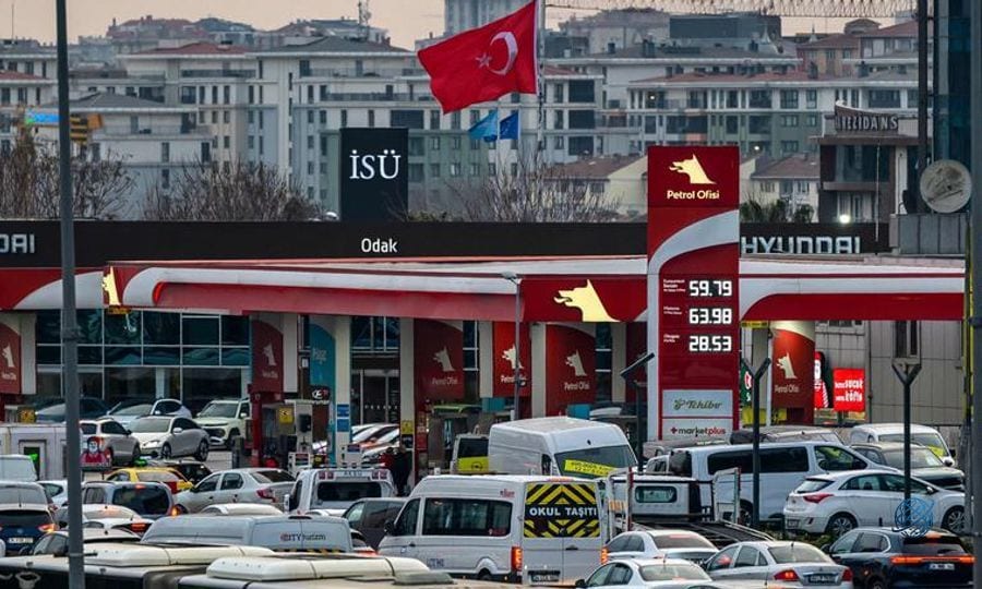 İran savaşı: Petrol fiyatı yeniden 100 dolara tırmandı