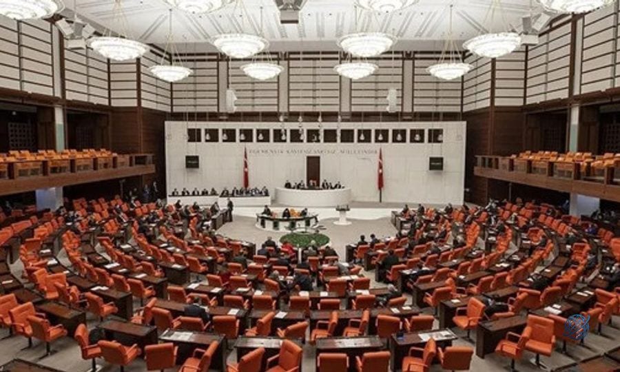 TBMM'den geçti... En düşük emekli aylığı 23 bin 552 liraya yükseldi