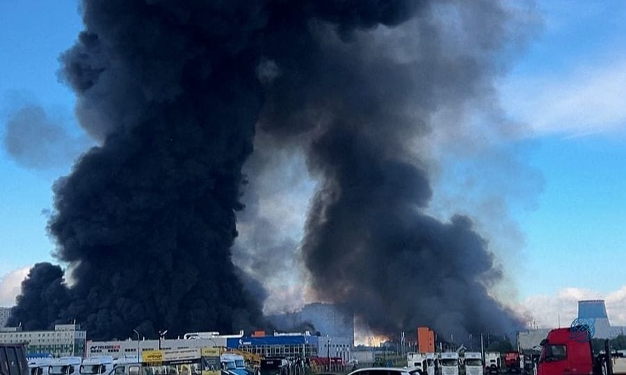 Ukrayna SİHA saldırısı St. Petersburg depolarında büyük yangın çıkardı