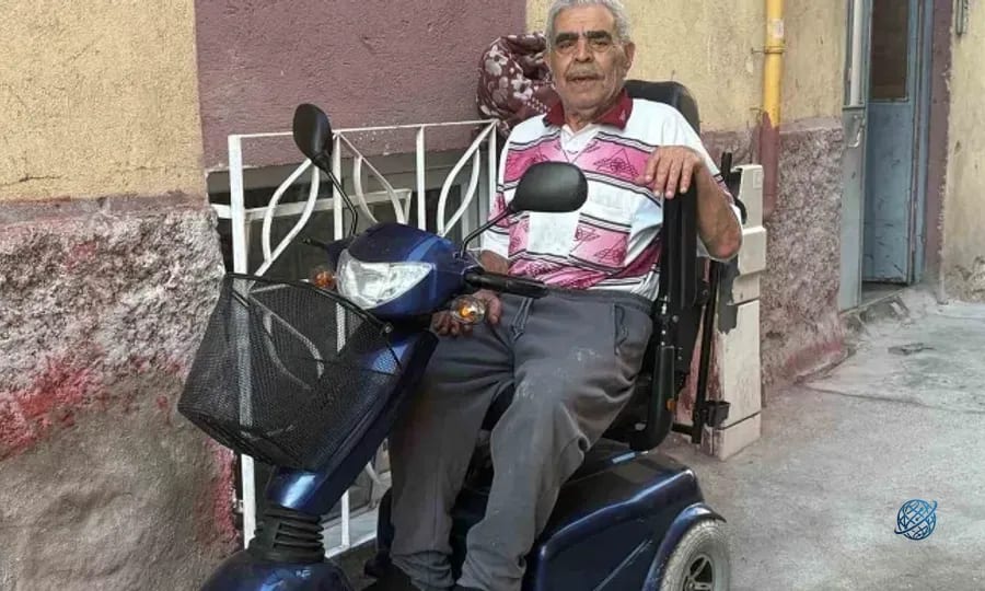 Oğlunun yaktığı akülü sandalye yerine yenisi hediye edildi