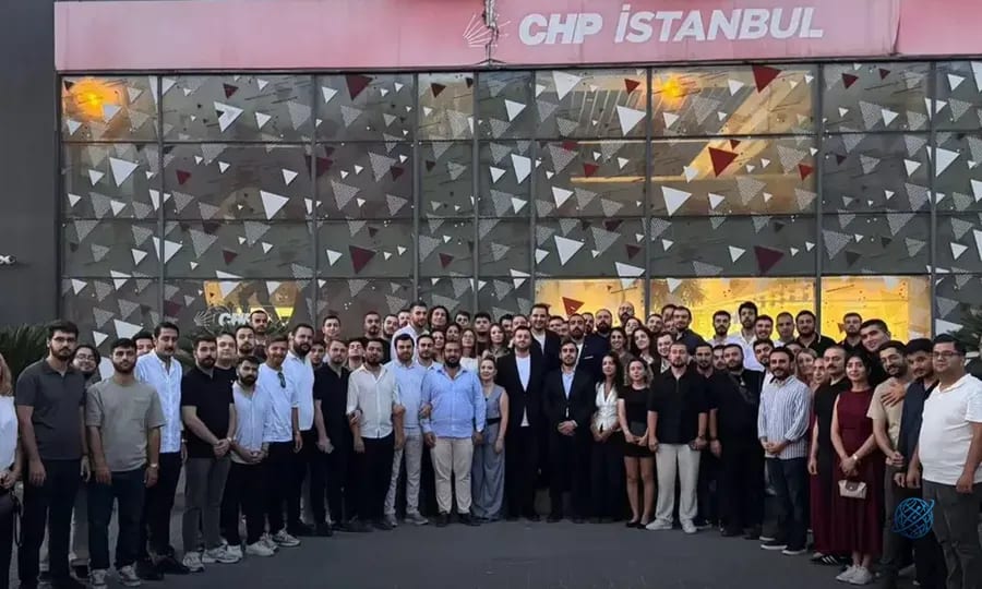 CHP İstanbul Gençlik Kolları’ndan istifa hamlesi: YENİ Parti'ye geçtiler