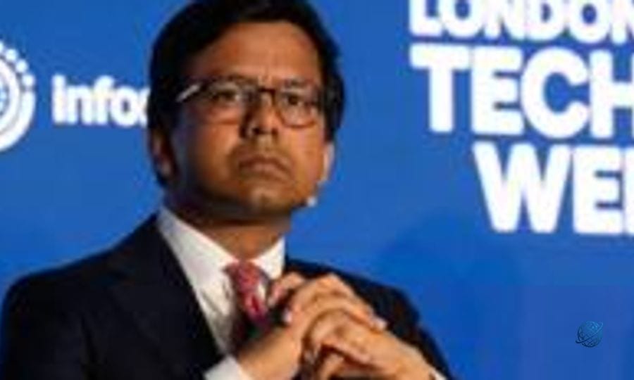 AI minister role boosted but tech department axed in Burnham shake-up