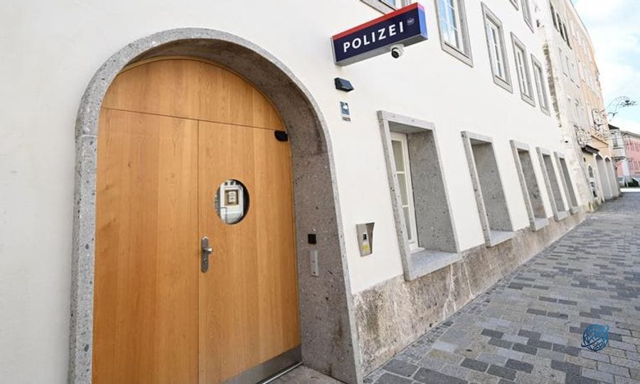 Hitler'in doğduğu ev polis karakolu oldu
