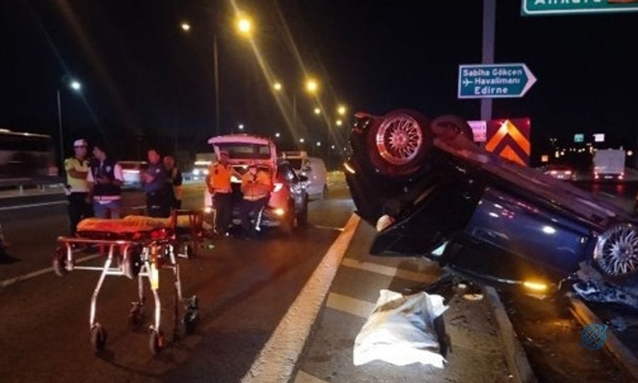 İstanbul TEM Otoyolu’nda feci kaza: 1 ölü, 2 yaralı