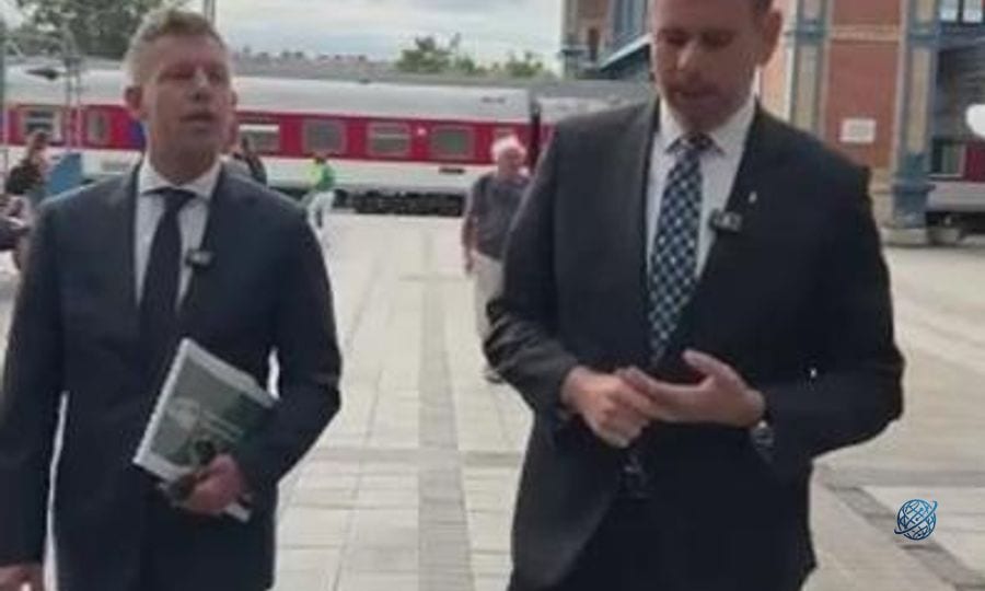 Macaristan Başbakanı Magyar'a Canlı Yayında Tükürük Saldırısı: "Fidesz'in Yüzünü Gördüm"