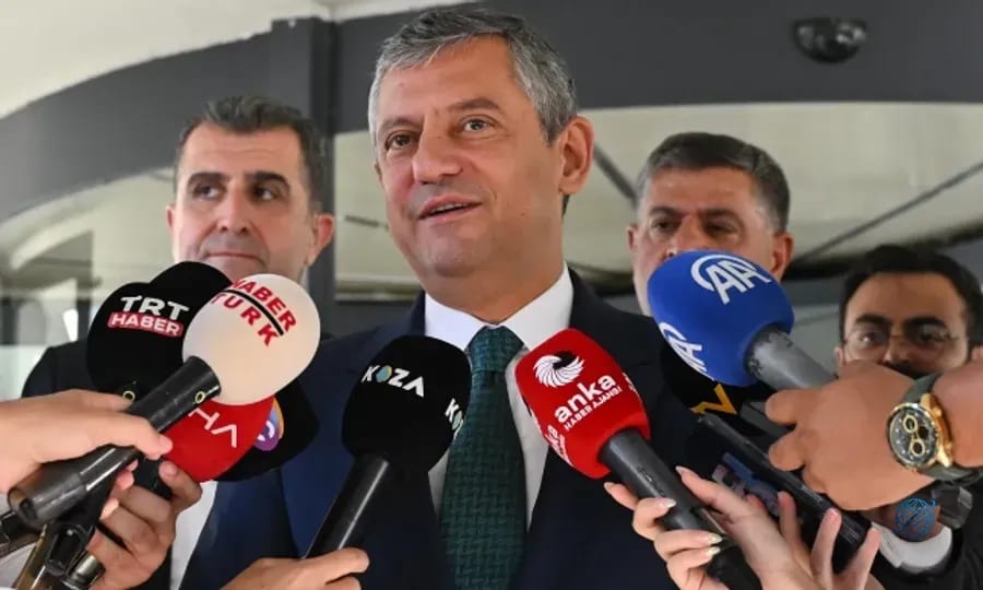 Yeni partiyi duyuran Özel'den 'CHP'ye bir dönüş olur mu?' sorusuna cevap