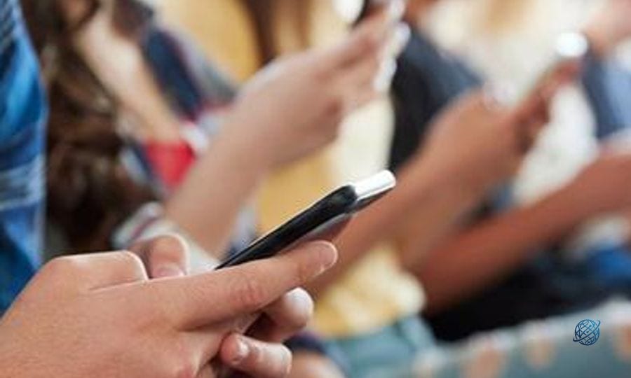 Hükümet düğmeye bastı! Bir ülke daha 16 yaş altına sosyal medyayı kısıtlıyor