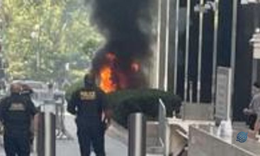 'Anti-ICE' army veteran started fire outside Manhattan federal building, say officials