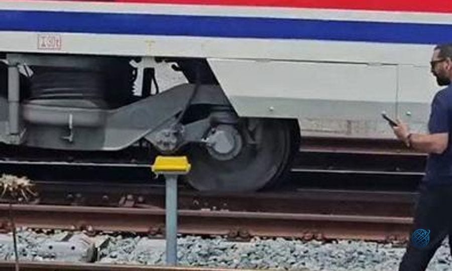Çerkezköy'de yolcu treni raydan çıktı!
