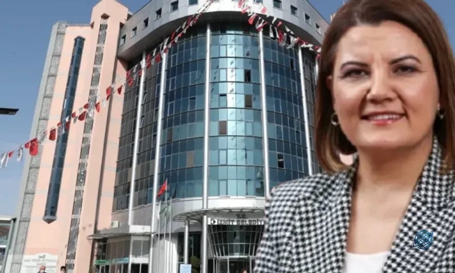Tutuklanan İzmit Belediye Başkanı Fatma Kaplan Hürriyet görevden uzaklaştırıldı