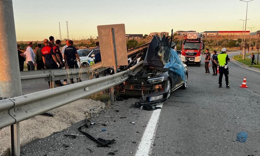 Kayseri'de düğün konvoyunda kaza: 1 kişi öldü, 4 kişi yaralandı