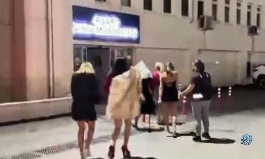 Ankara'da fuhuş operasyonu!16 şüpheli gözaltına alındı: 20 kadın kurtarıldı