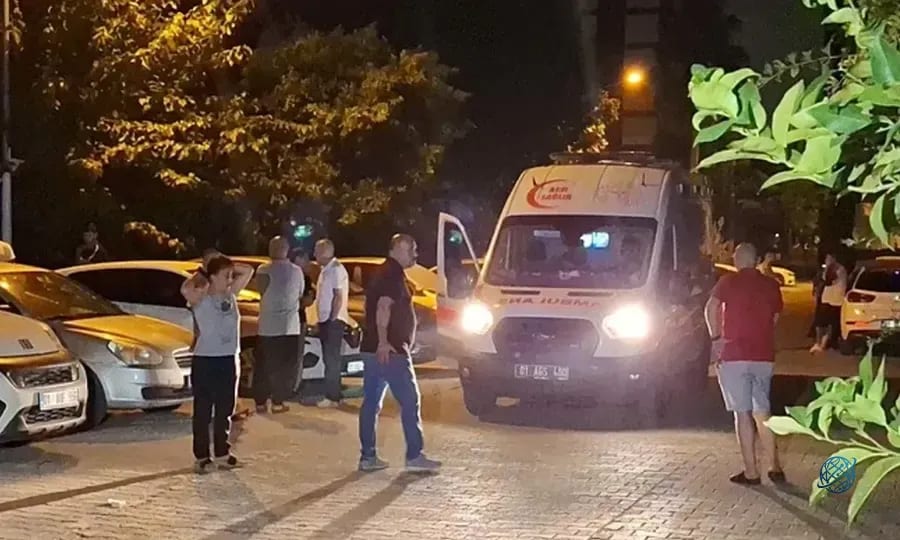 Boşanma aşamasındaki eşini uyurken öldürdü