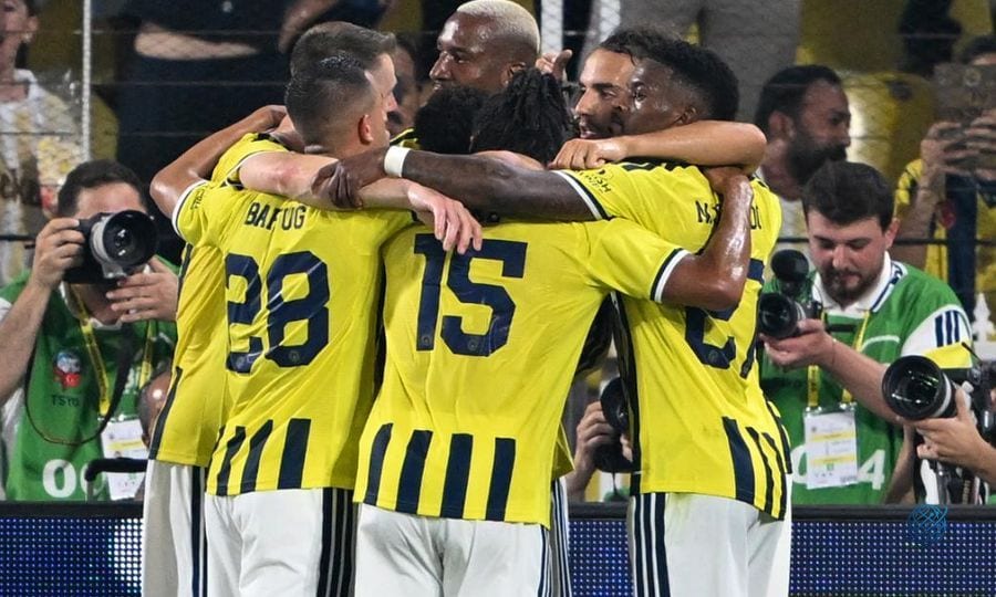 Fenerbahçe, avantajı tek golle elde etti