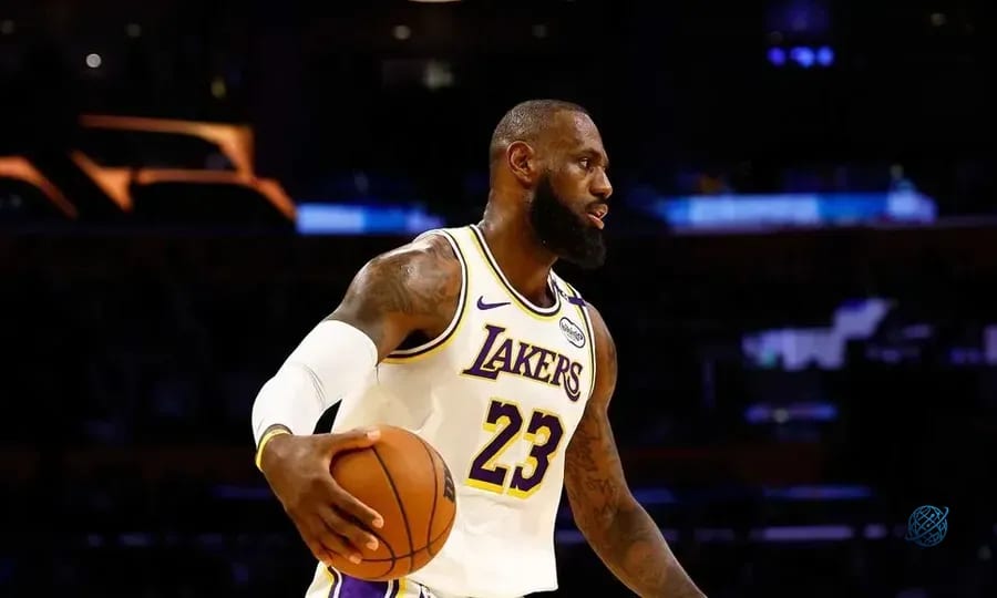 LeBron James, Philadelphia 76ers ile anlaştı!