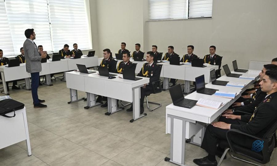 Jandarma ve Sahil Güvenlik Akademisi başvuruları sürüyor