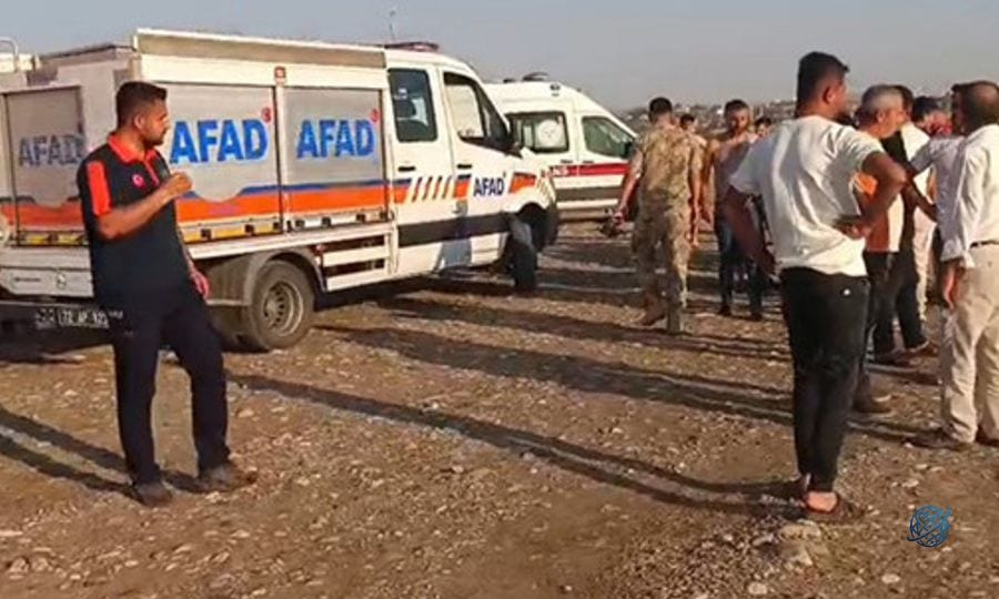 Çaya giren çocuk boğuldu, babasını ekipler kurtardı