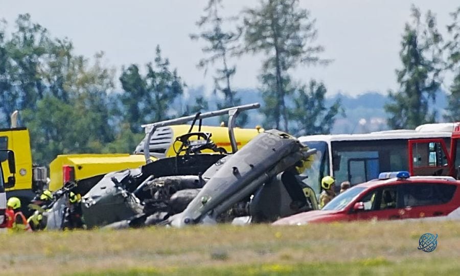 Çek askeri helikopter üssünde düştü: 1 ölü, 4 yaralı