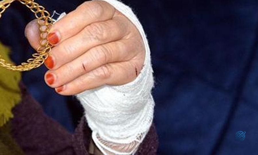 Bir bilezik hayatını değiştirdi: Bankaya koydum, eve bile güvenemiyorum