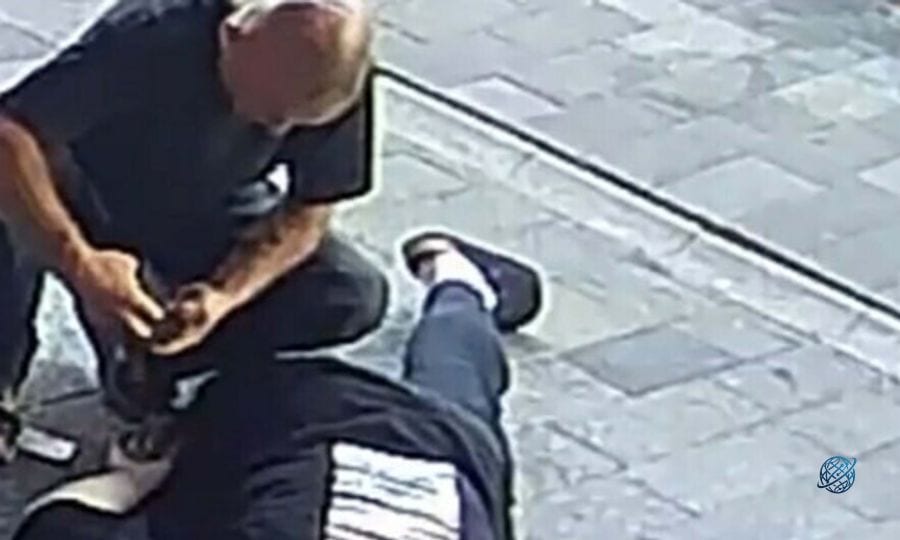 Fethiye'de fenalaşan gencin cüzdanından 6 bin lira çaldı! O anlar kamerada