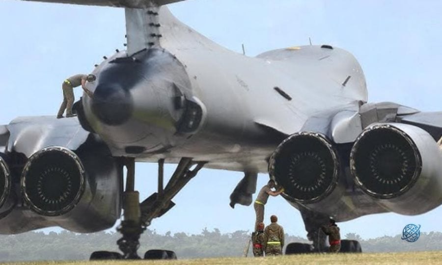 Axios: ABD, İran'da yeniden B1 bombardıman uçakları kullanmaya başladı