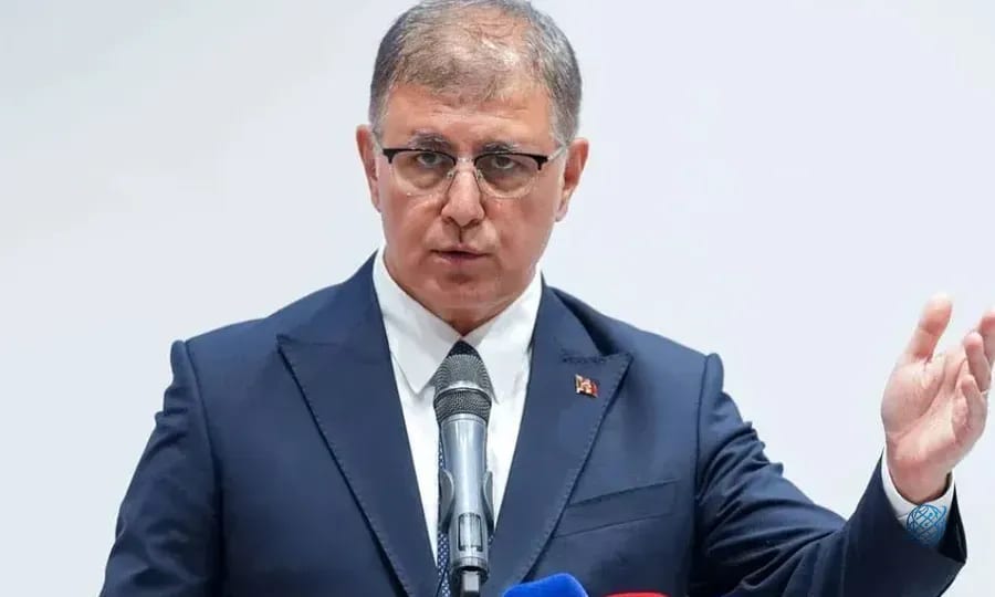 Özgür Özel'e İzmir şoku! Cemil Tugay kararını açıkladı