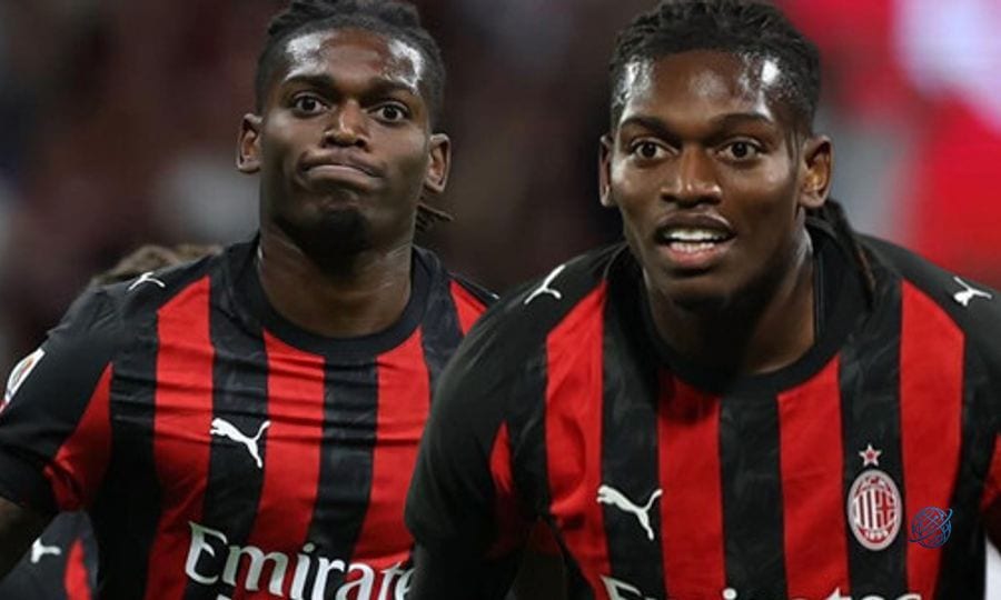 Fenerbahçe ve Galatasaray'ın gündemindeki Rafael Leao'dan transfer açıklaması!