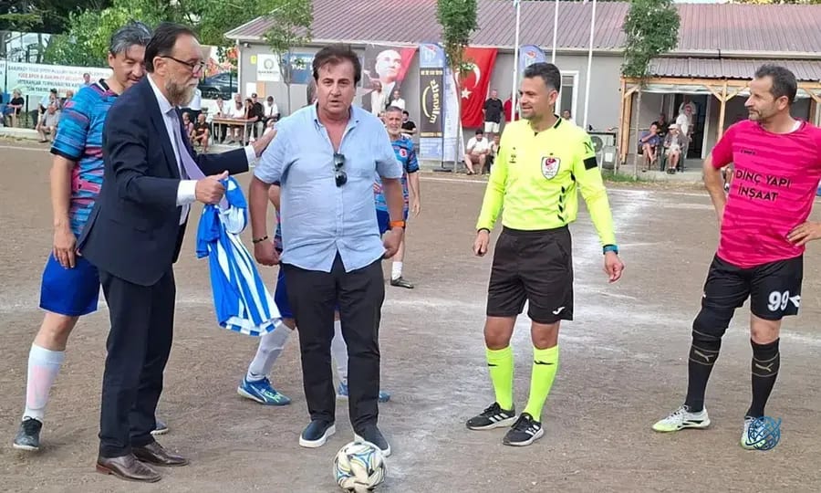 Türk futbolunun efsane isimleri Yüce Spor Veteranlar Turnuvası'nda buluştu