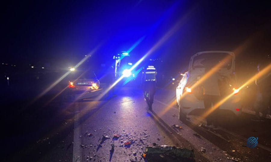 Kütahya’da koyun sürüsüne 3 araç çarptı: 3 yaralı, 6 koyun öldü