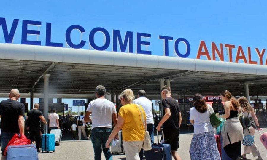 Antalya'ya 6,5 milyondan fazla yabancı turist geldi