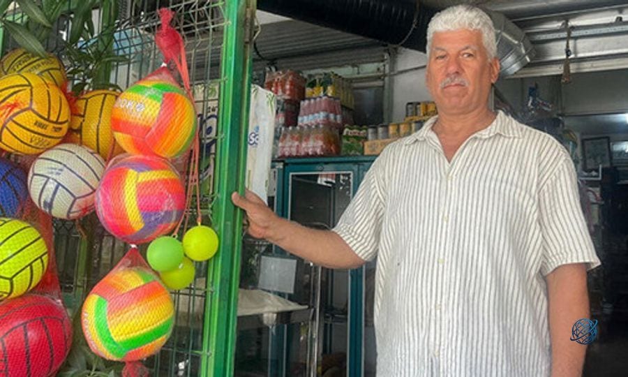 Bornova’da bakkal rafları çocukluk anılarını yaşatıyor