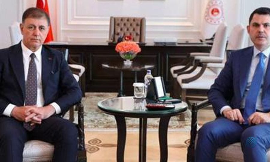 Bakan Kurum, İzmir Büyükşehir Belediye Başkanı Tugay’ı kabul etti
