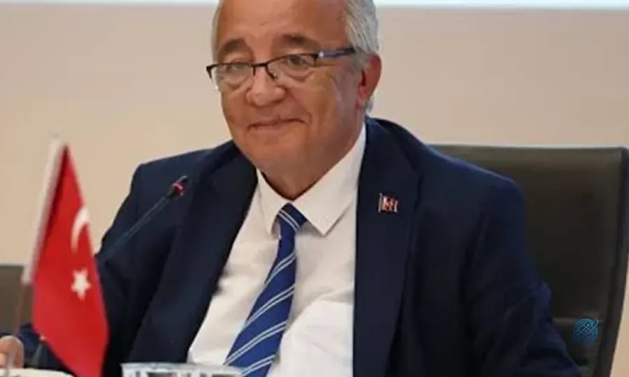'CHP'de faydalı olamıyorum' deyip 40 yıllık partisinden istifa etti