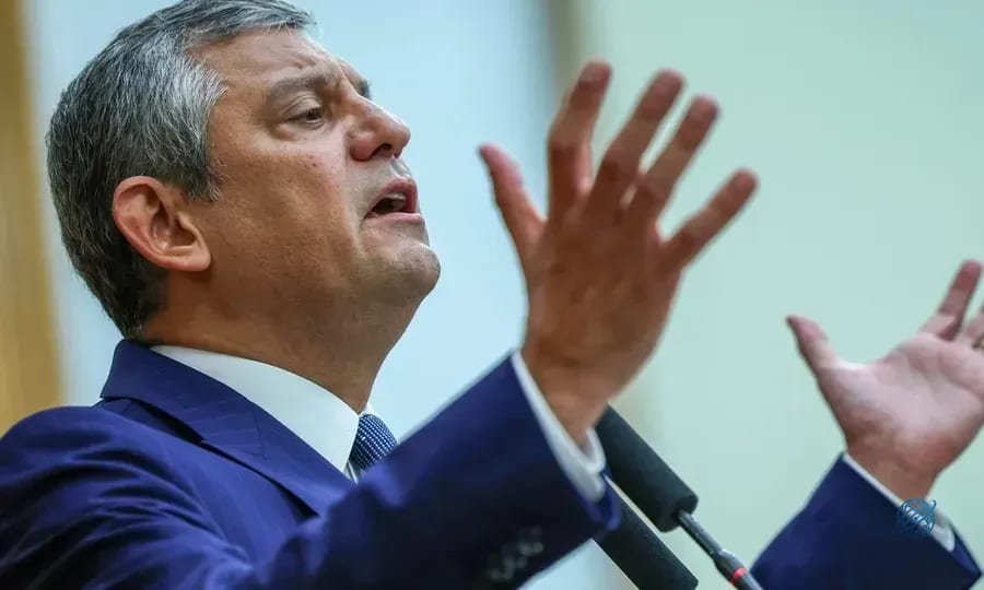 SON DAKİKA... Yeni Parti'nin A Takımı belli oldu! İşte Özgür Özel'in MYK'sı...