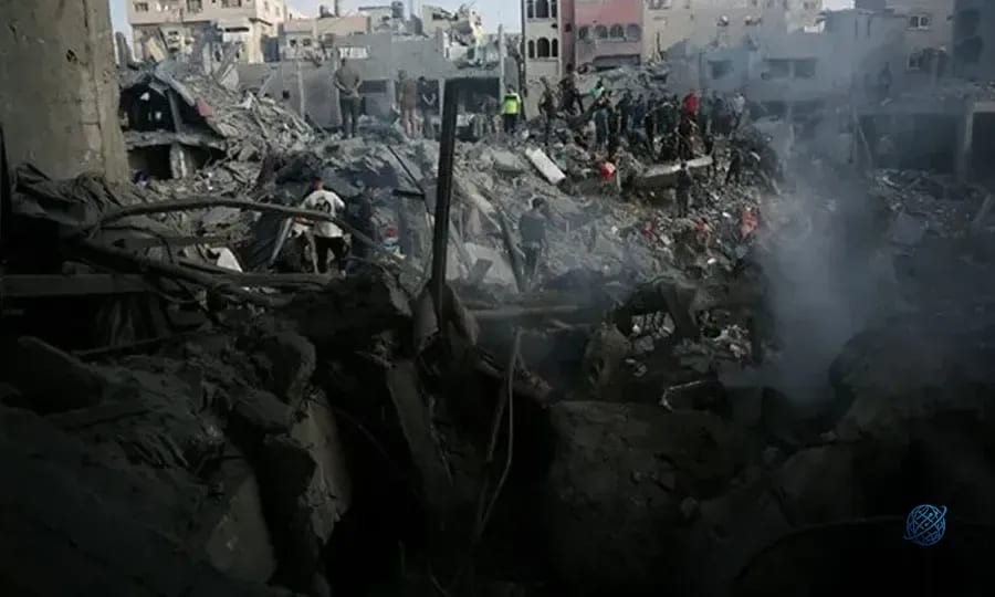 İsrail ordusu Gazze'de bazı evleri hava saldırılarıyla bombaladı